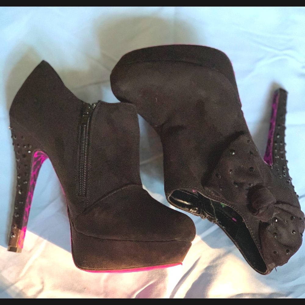 Black Betsy Johnson black booties. Great condition
